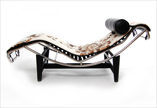 Corbusier chaise pony skin